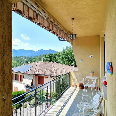 By With Stunning Views Casa vacanze